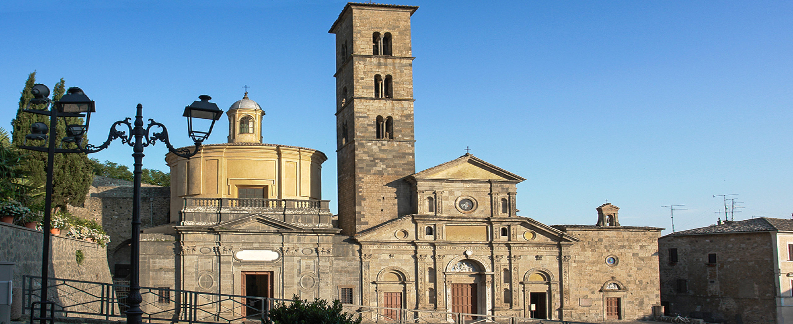 Bolsena - VT - Facciata della Collegiata di Santa Cristina