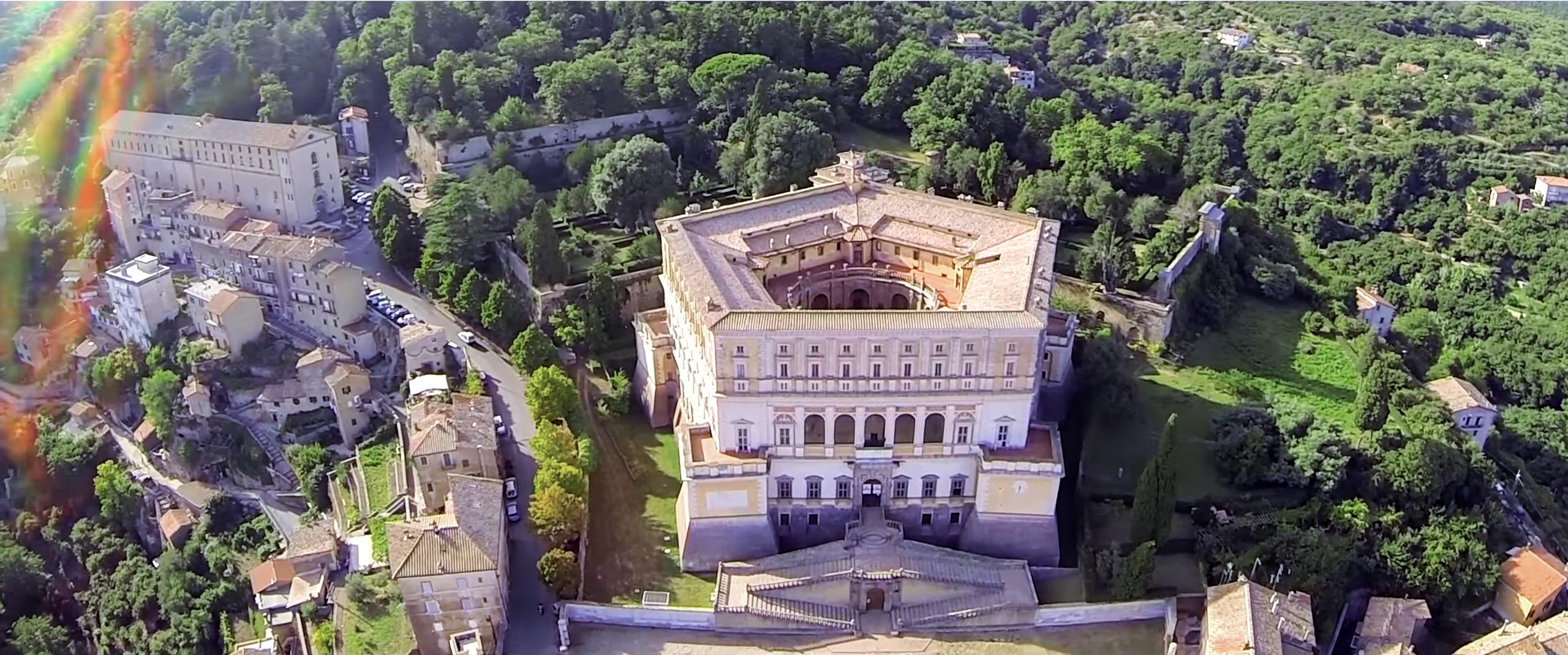 Caprarola - veduta aerea palazzo farnese