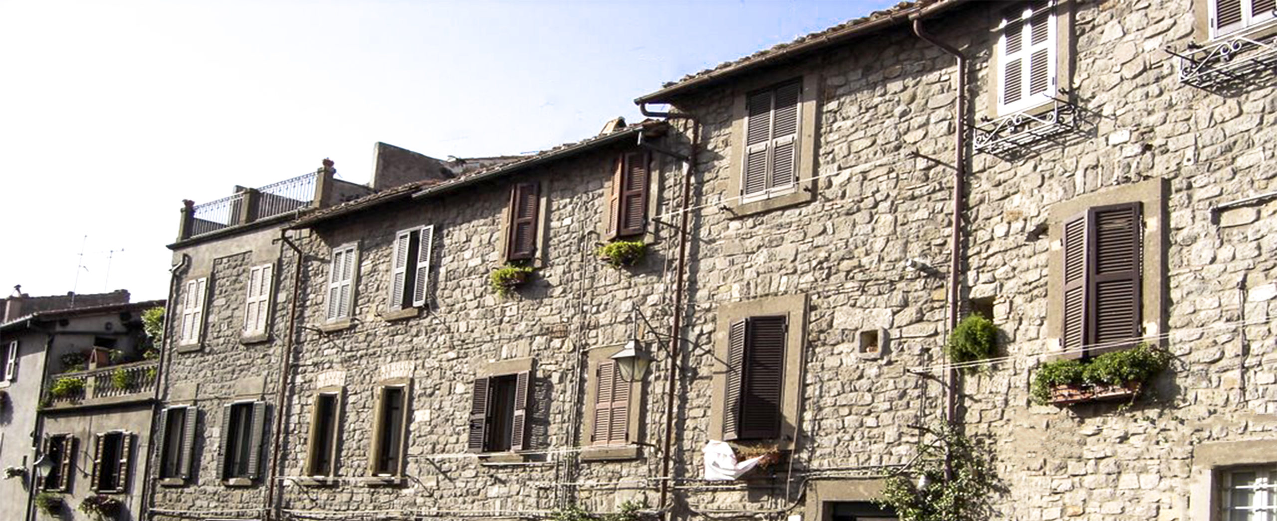 Viterbo - case del quartiere medievale di Pianoscarano