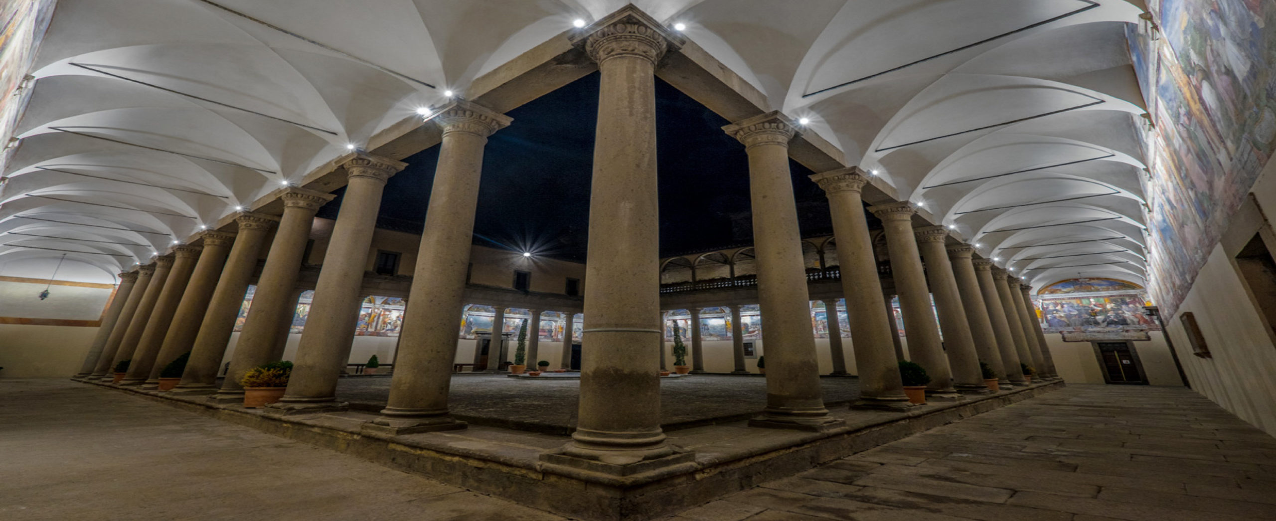 Viterbo - chiostro della chiesa della santissima Trinità