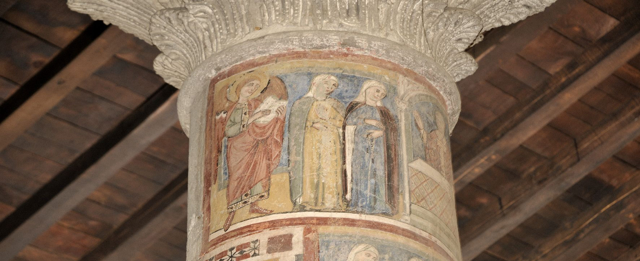 Tuscania - Capitello dipinto in Santa Maria Maggiore