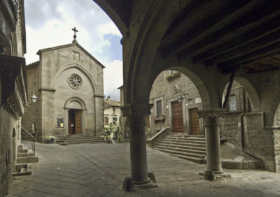 Viterbo - Piazza San pellegrino